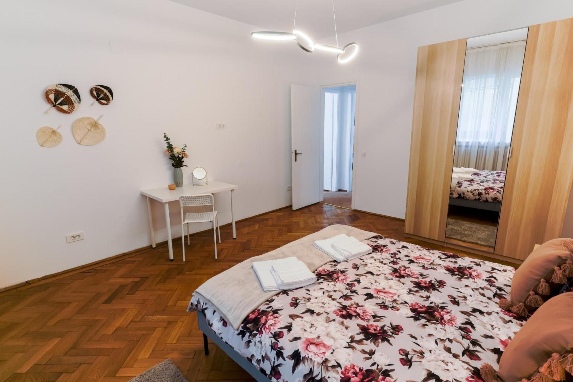 Ultracentral Golden Gatehouse 3 Bdrm Bukareszt Zewnętrze zdjęcie