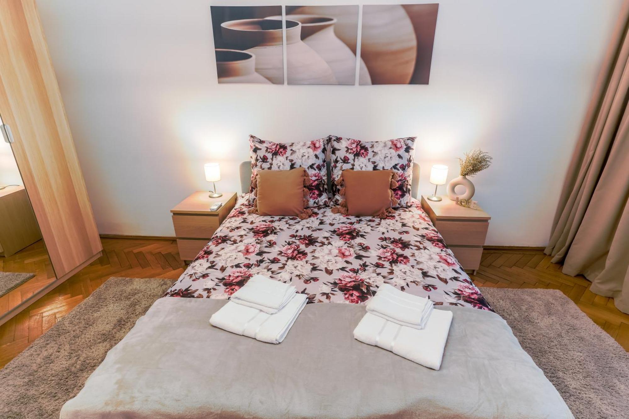 Ultracentral Golden Gatehouse 3 Bdrm Bukareszt Zewnętrze zdjęcie
